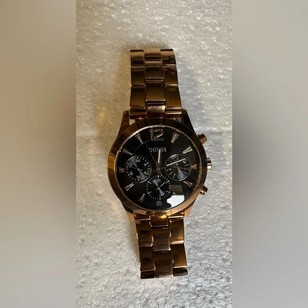 Guess Men's Classic Watch‎ - W1295L3.